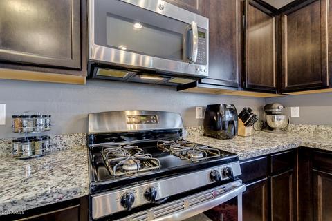 2710 E Hickory St, Gilbert, AZ 85298 photo 4