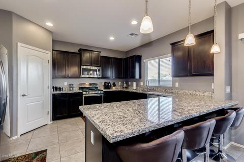 2710 E Hickory St, Gilbert, AZ 85298 photo 3