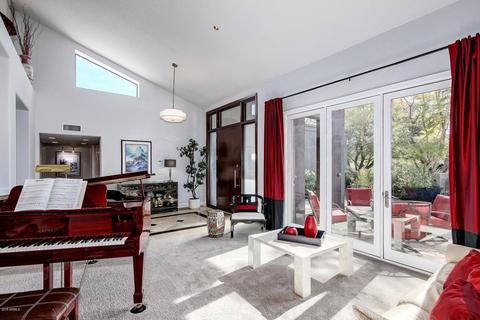 2350 E Mountain View Rd, Phoenix, AZ 85028 photo 8
