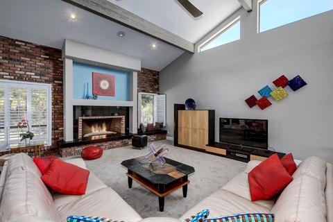 2350 E Mountain View Rd, Phoenix, AZ 85028 photo 10
