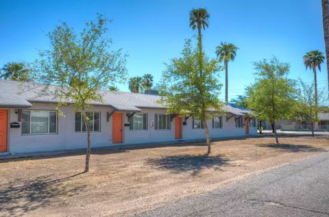 740 E Turney Ave, Phoenix, AZ 85014 photo 2