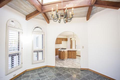3431 E Shangri La Rd, Phoenix, AZ 85028 photo 4