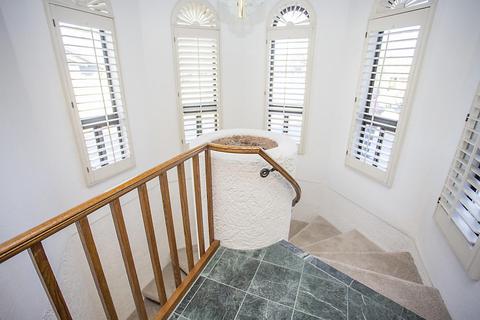 3431 E Shangri La Rd, Phoenix, AZ 85028 photo 24