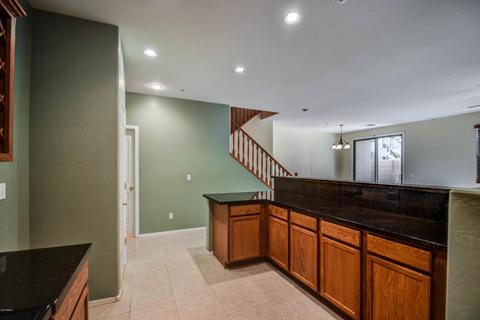 2853 E Dunbar Dr, Phoenix, AZ 85042 photo 8