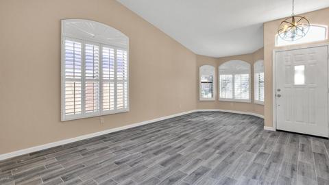 4308 E Abraham Ln, Phoenix, AZ 85050 photo 8