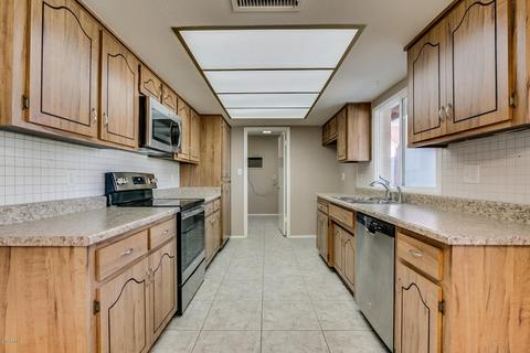 2728 E Cannon Dr, Phoenix, AZ 85028 photo 8
