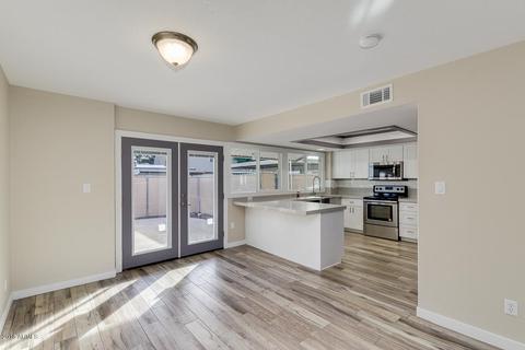 1734 Ellis Dr, Tempe, AZ 85282 photo 9
