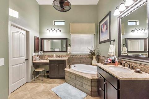 8444 E Leonora St, Mesa, AZ 85207 photo 22