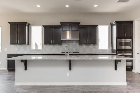 899 E Knightsbridge Way, Gilbert, AZ 85297 photo 10