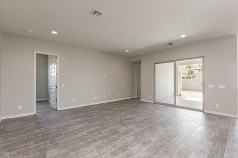 899 E Knightsbridge Way, Gilbert, AZ 85297 photo 7
