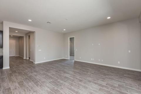 899 E Knightsbridge Way, Gilbert, AZ 85297 photo 6