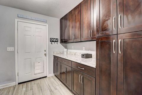546 E Monte Way, Phoenix, AZ 85042 photo 13