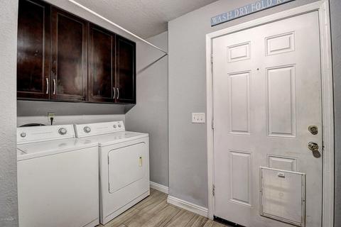 546 E Monte Way, Phoenix, AZ 85042 photo 14