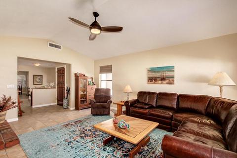 1446 E Laurel Ave, Gilbert, AZ 85234 photo 2