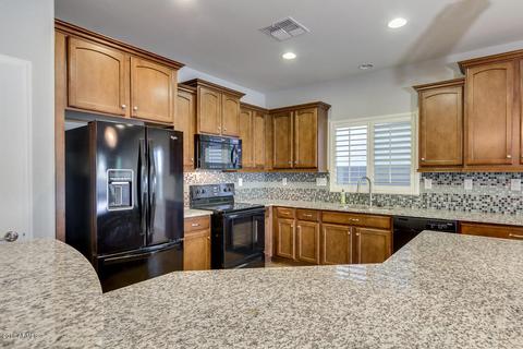 3638 E Cat Balue Dr, Phoenix, AZ 85050 photo 6