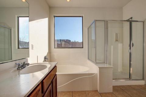 6815 S 37th Dr, Phoenix, AZ 85041 photo 10