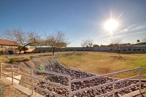 6815 S 37th Dr, Phoenix, AZ 85041 photo 25