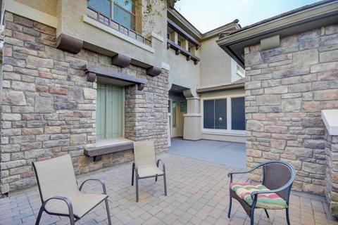 563 E Phelps Ct, Gilbert, AZ 85295 photo 5