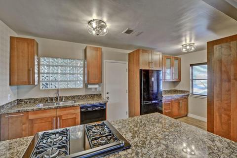 929 E Denton Ln, Phoenix, AZ 85014 photo 9