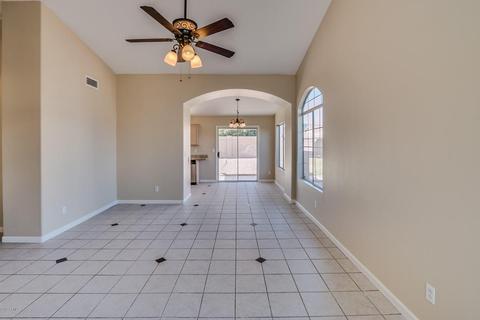 64 N Birch St, Gilbert, AZ 85233 photo 3