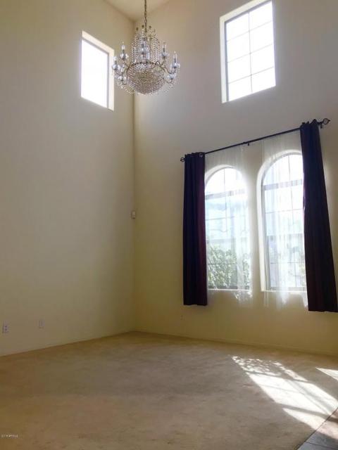 3928 E Branham Ln, Phoenix, AZ 85042 photo 4