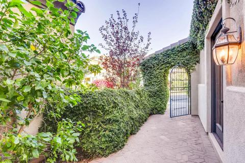3441 E Lions St, Phoenix, AZ 85018 photo 3