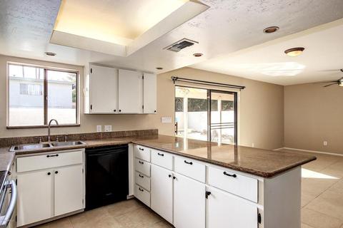 1611 E Candlestick Dr, Tempe, AZ 85283 photo 8