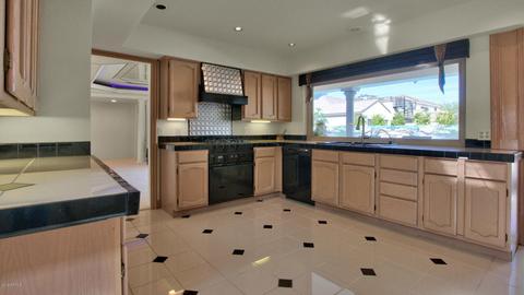 2212 E State Ave, Phoenix, AZ 85020 photo 9