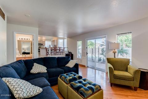 2556 E Taro Ln, Phoenix, AZ 85050 photo 12