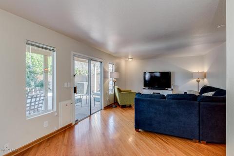 2556 E Taro Ln, Phoenix, AZ 85050 photo 13