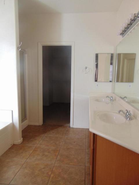 2016 W Carter Rd, Phoenix, AZ 85041 photo 9