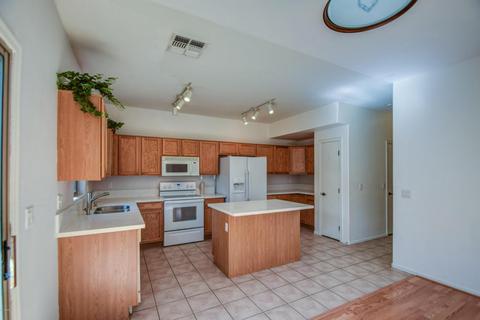 2739 E Schiliro Cir, Phoenix, AZ 85032 photo 8