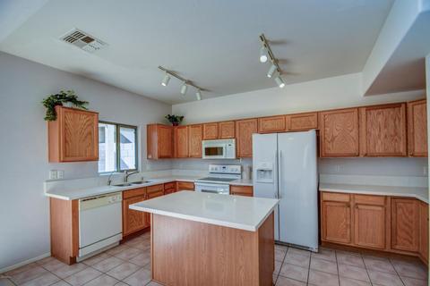 2739 E Schiliro Cir, Phoenix, AZ 85032 photo 10