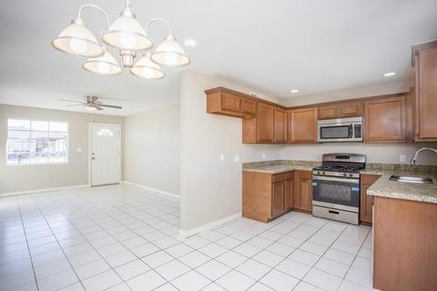1408 E Bowker St, Phoenix, AZ 85040 photo 4