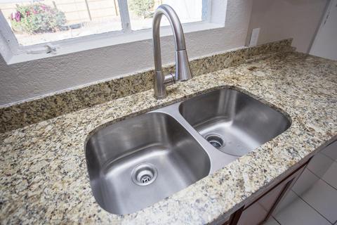 1408 E Bowker St, Phoenix, AZ 85040 photo 9