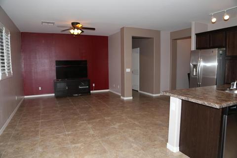 2715 E Donner Dr, Phoenix, AZ 85042 photo 3