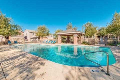 4378 E Selena Dr, Phoenix, AZ 85050 photo 4