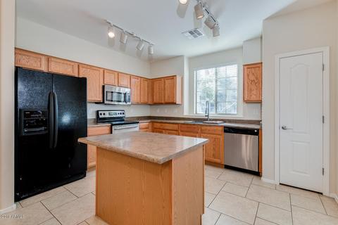 4378 E Selena Dr, Phoenix, AZ 85050 photo 8