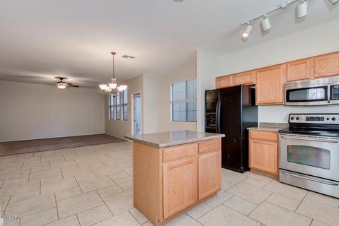 4378 E Selena Dr, Phoenix, AZ 85050 photo 9