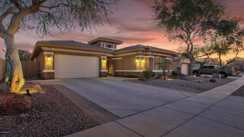 4301 E Santa Fe Ln, Gilbert, AZ 85297 photo 2