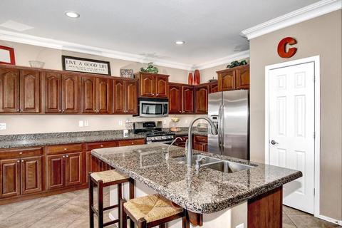 1258 E Macaw Dr, Gilbert, AZ 85297 photo 4