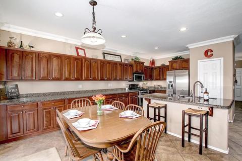 1258 E Macaw Dr, Gilbert, AZ 85297 photo 3
