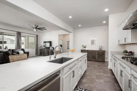 10359 E Catalyst Ave, Mesa, AZ 85212 photo 9