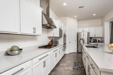10359 E Catalyst Ave, Mesa, AZ 85212 photo 8