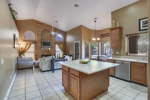3352 E Mountain Vista Dr, Phoenix, AZ 85048 photo 8
