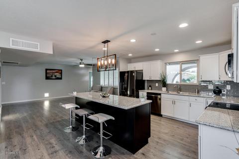 2426 E Mercer Ln, Phoenix, AZ 85028 photo 14