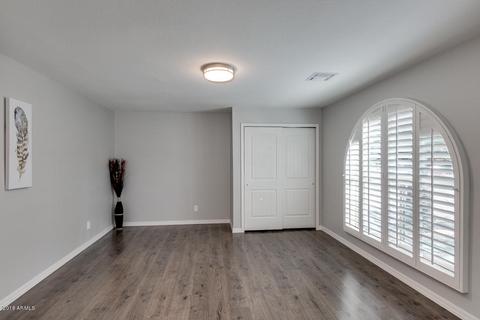 2426 E Mercer Ln, Phoenix, AZ 85028 photo 7