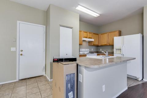 1404 E Sonrisas St, Phoenix, AZ 85040 photo 8