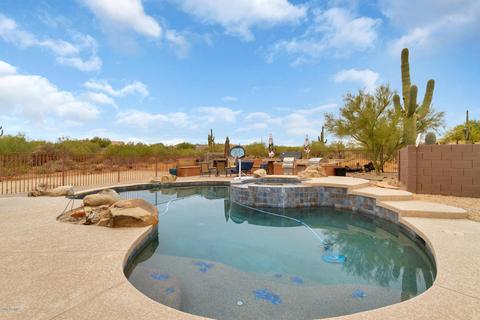 724 E Tanya Trl, Phoenix, AZ 85086 photo 2