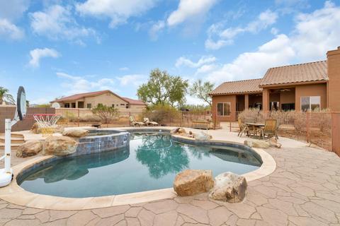 724 E Tanya Trl, Phoenix, AZ 85086 photo 3